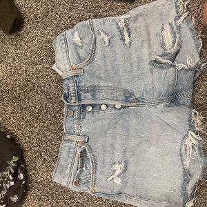 Levi’s wedge short